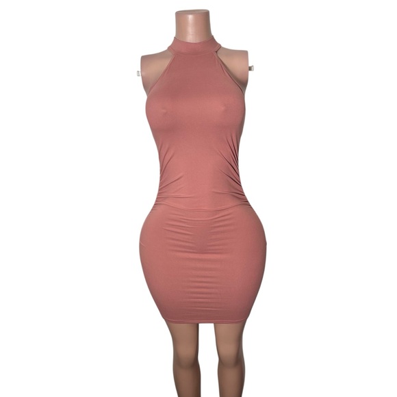 Dresses & Skirts - Elegant Pink Mini Dress